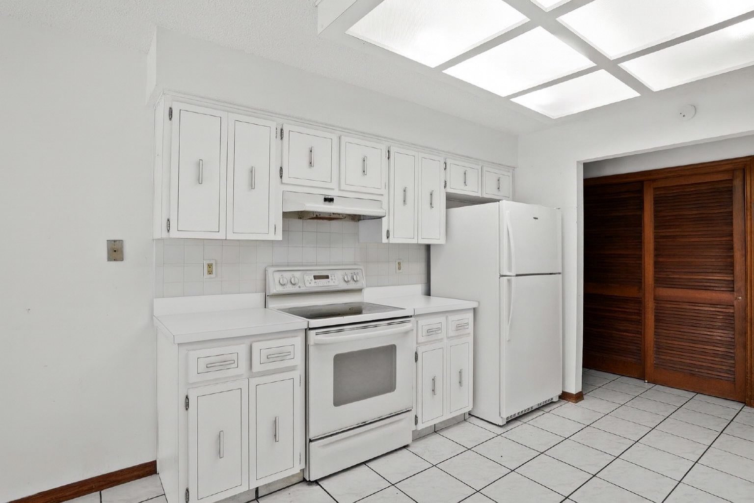 Charming 2/2/2, 1528 Sq Ft $1050 property image