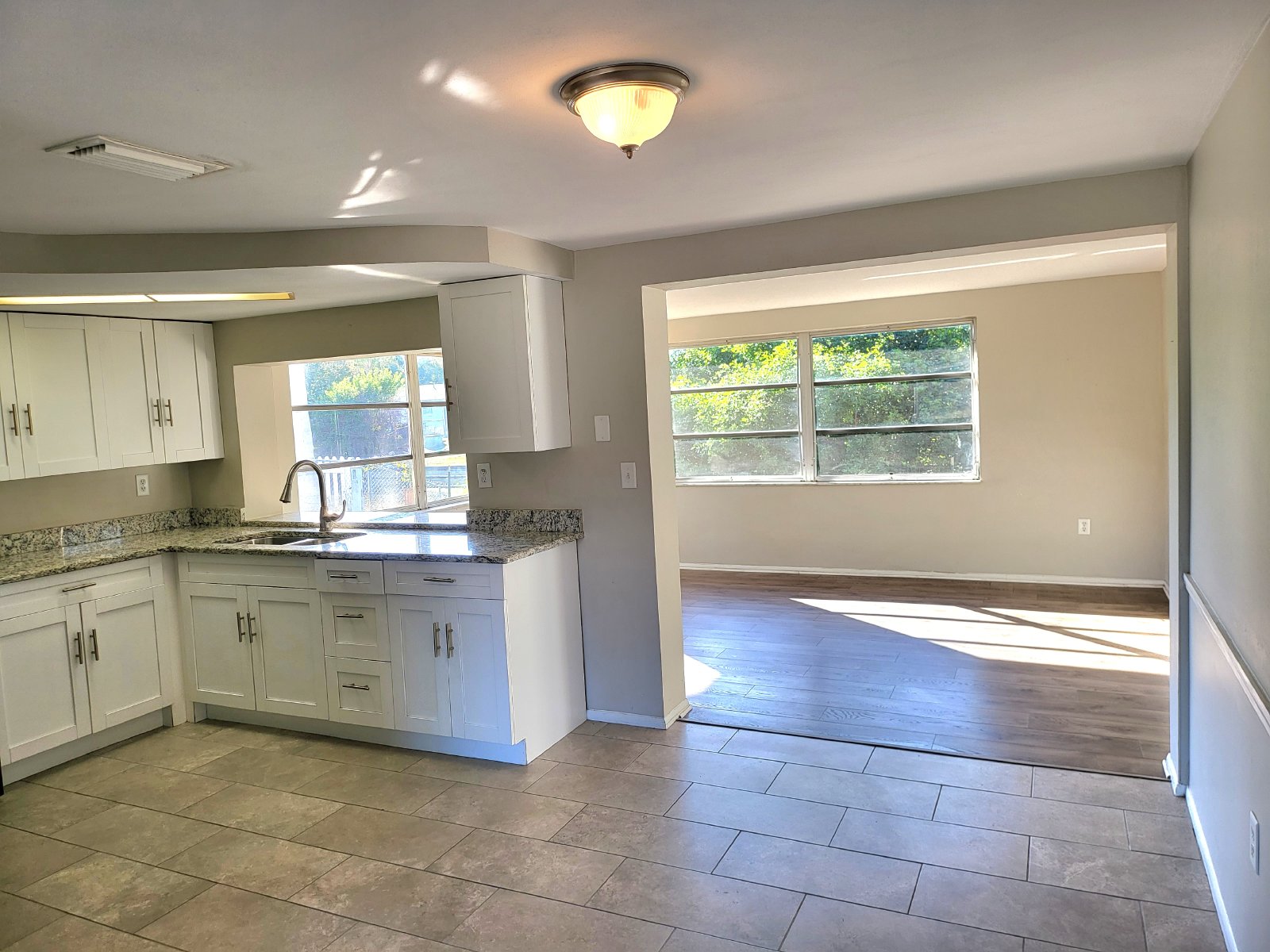 Newly Renovated Beautiful 2/2/1. property image