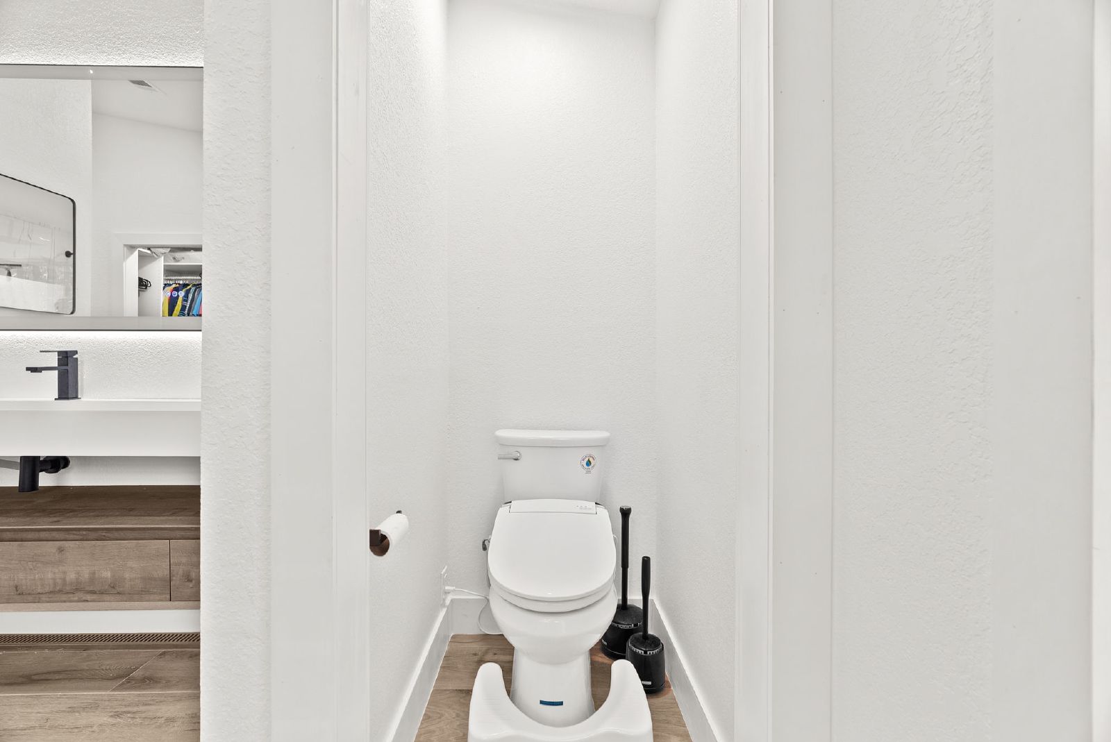 FIRST TIME Rental On Half Moon Lake!!! property image