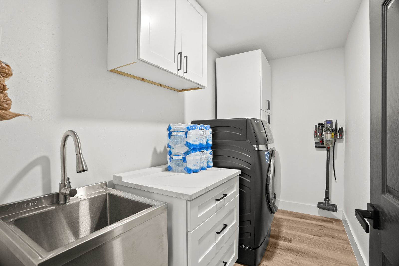 FIRST TIME Rental On Half Moon Lake!!! property image