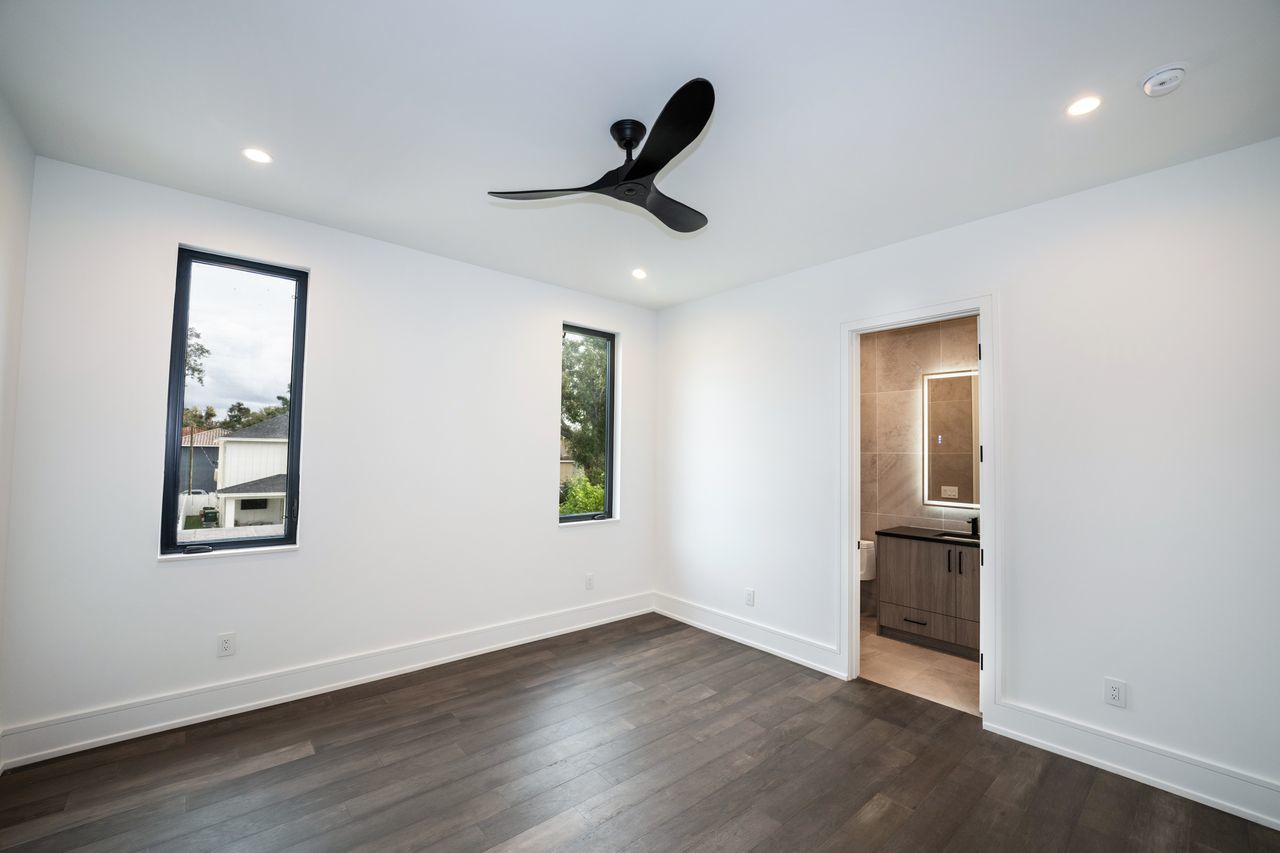 New Built Beauty In South Tampa-Four Bed, Four And A Half Bath property image