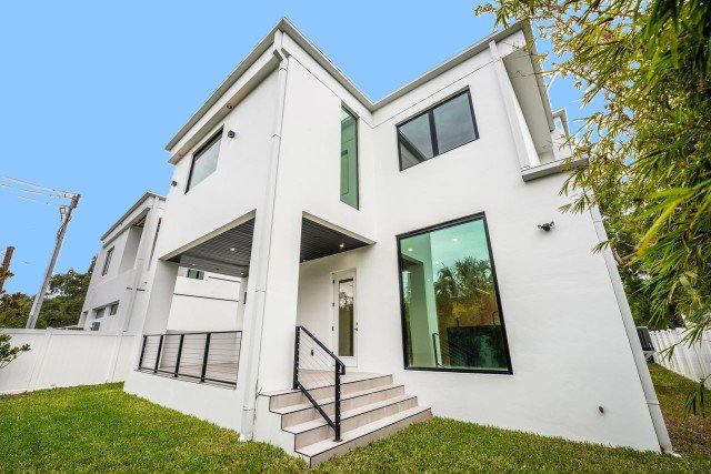 New Built Beauty In South Tampa-Four Bed, Four And A Half Bath property image