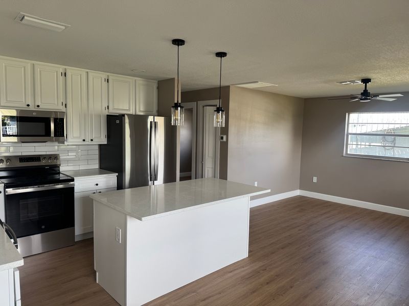 Beautiful And Updated 3 Bed 2 Bath Home On Canal In Hernando Beach property image