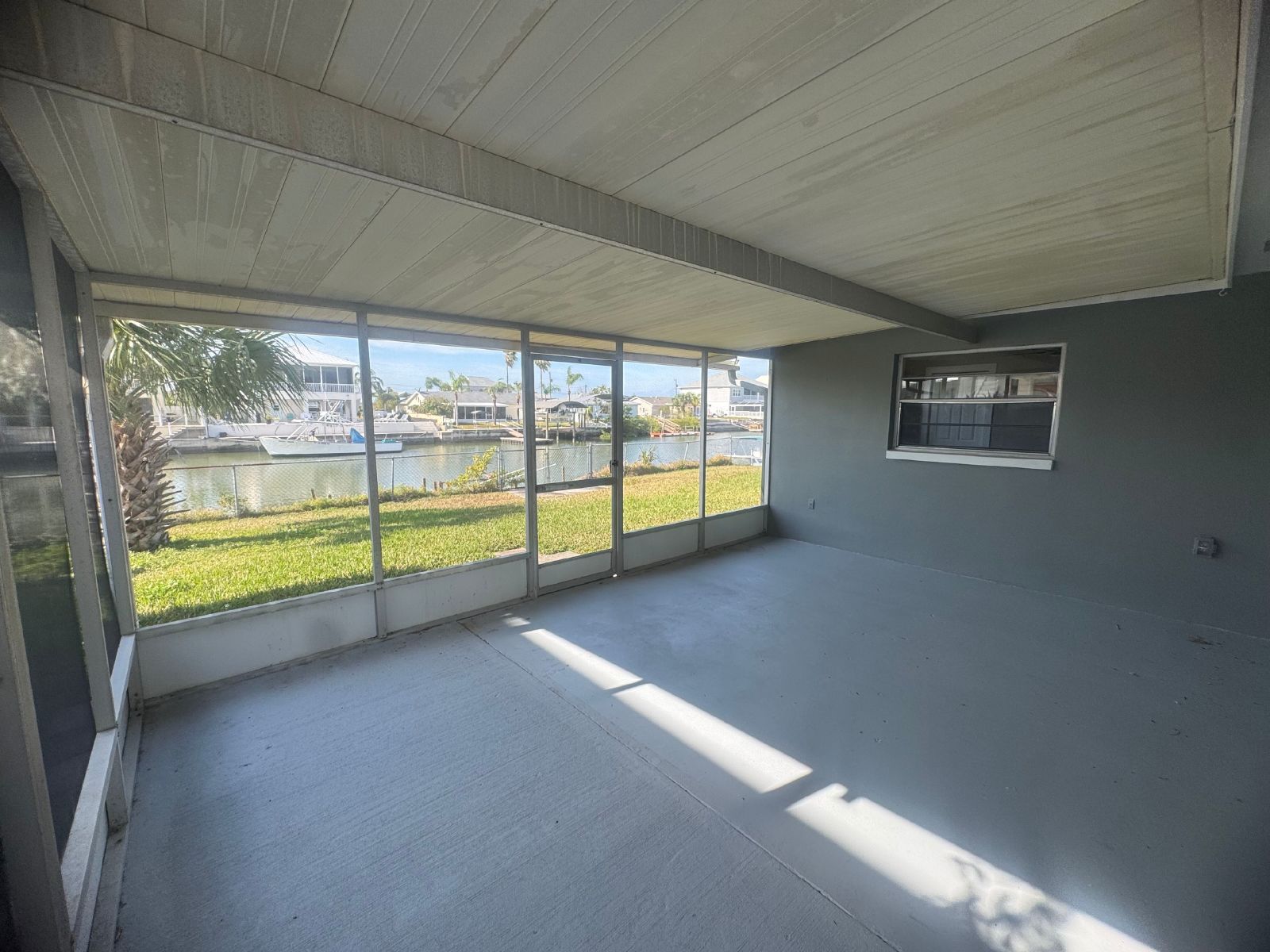 Beautiful And Updated 3 Bed 2 Bath Home On Canal In Hernando Beach property image