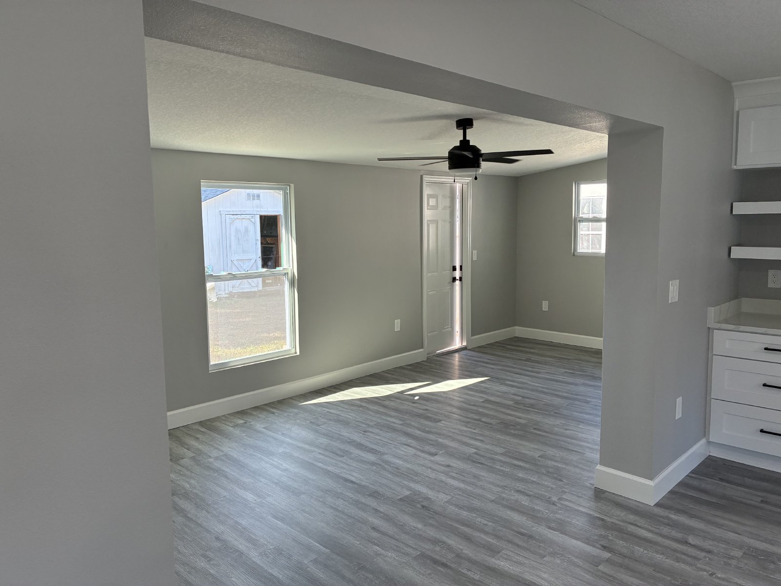 Completely Renovated 2/2 W/ Large Bonus Room And Garage property image