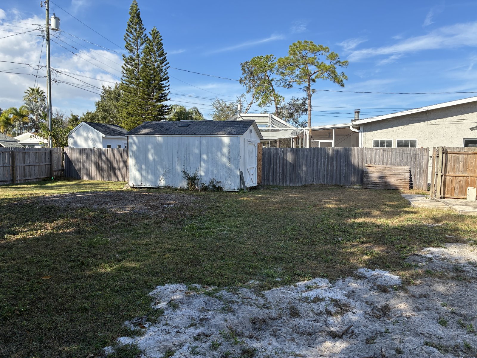 Completely Renovated 2/2 W/ Large Bonus Room And Garage property image