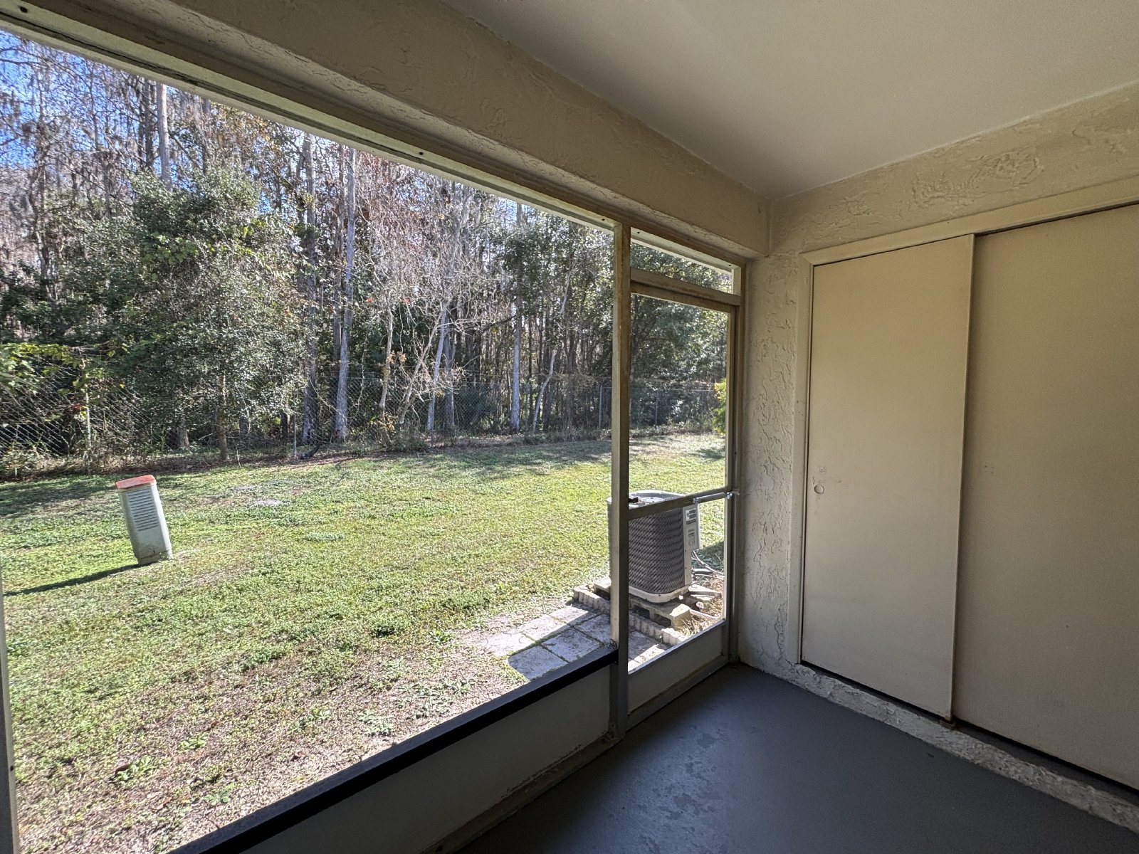 Beautiful Renovated 2/1 Villa property image