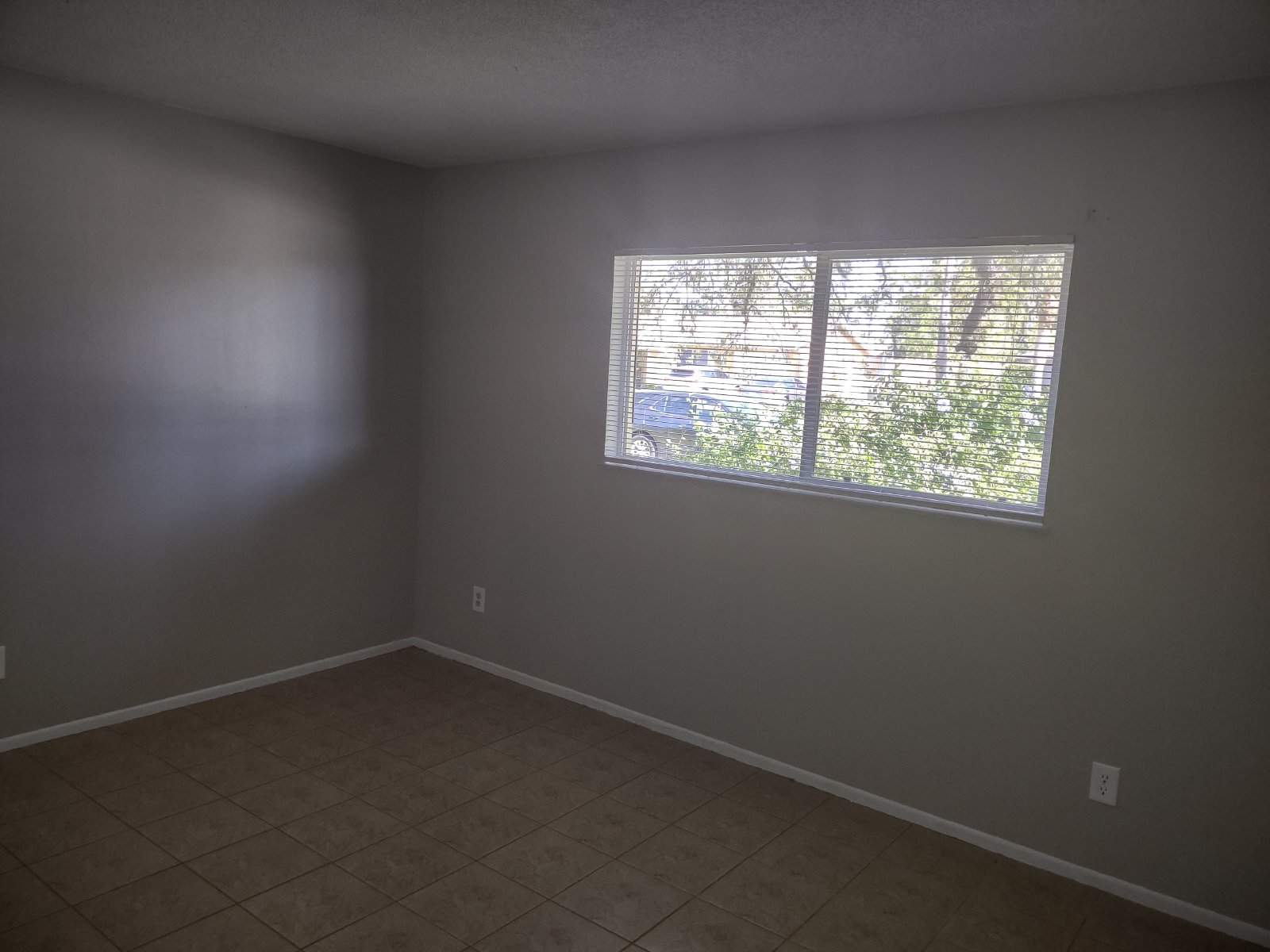 Adorable 2/1/1 In Spring Hill property image