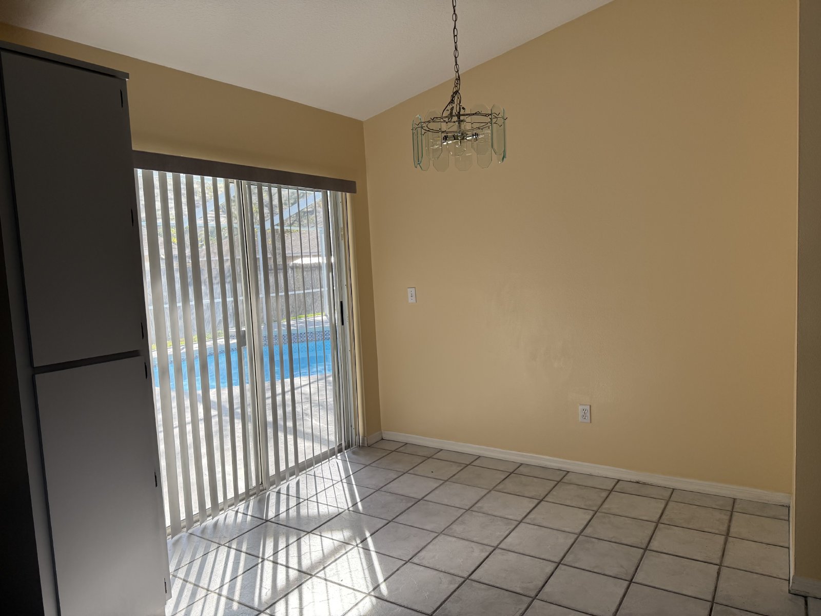 Gorgeous 4/2/2 Pool Home With Wood Floors On 1/2 Acre property image