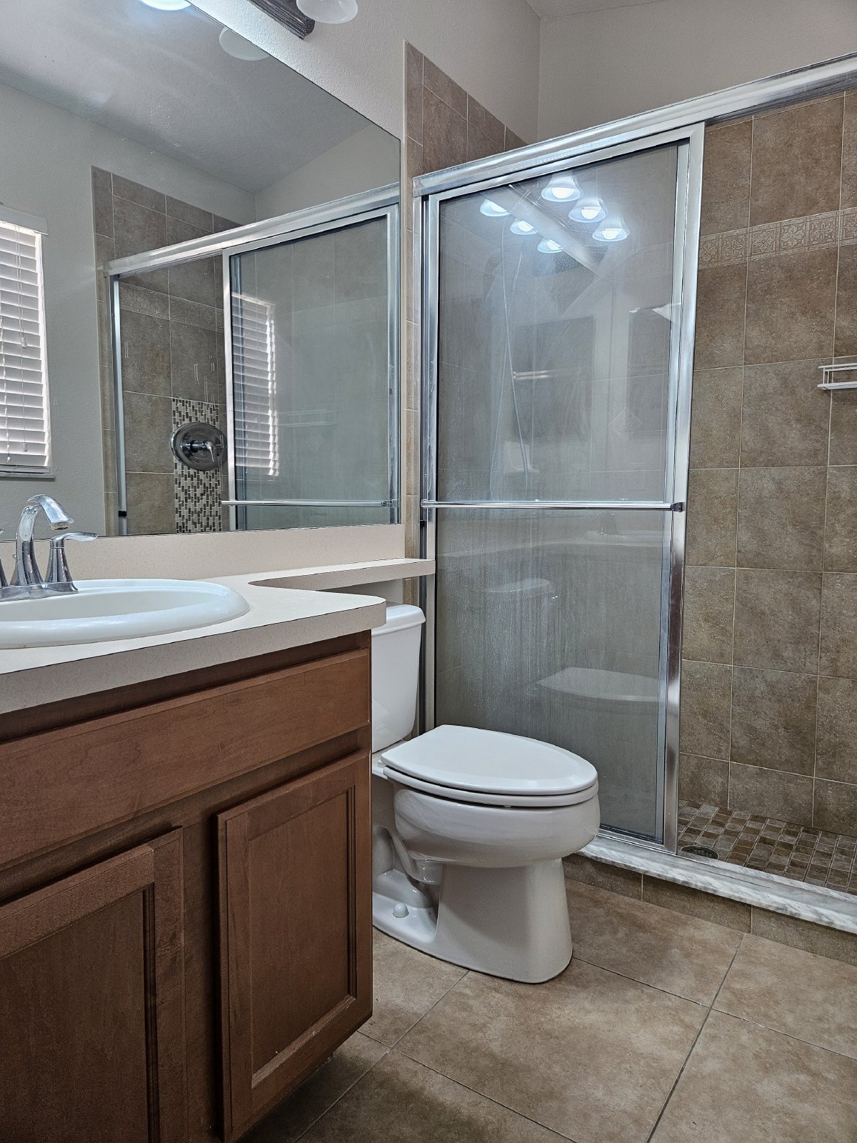 3 Bedroom, 2 Bath / ALL TILE FLOORING / FRESH INTERIOR PAINT! property image