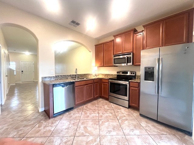 IMMACULATE!  2 BEDROOM 2.5 BATH TOWN HOME MEADOW POINTE! property image