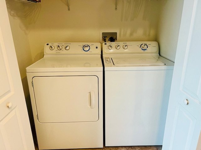 IMMACULATE!  2 BEDROOM 2.5 BATH TOWN HOME MEADOW POINTE! property image