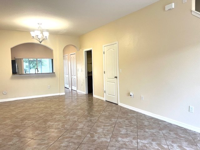 IMMACULATE!  2 BEDROOM 2.5 BATH TOWN HOME MEADOW POINTE! property image