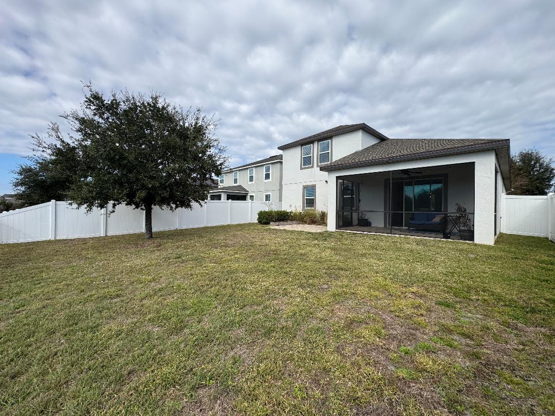 Gorgeous 4/2.5 Fenced Home property image