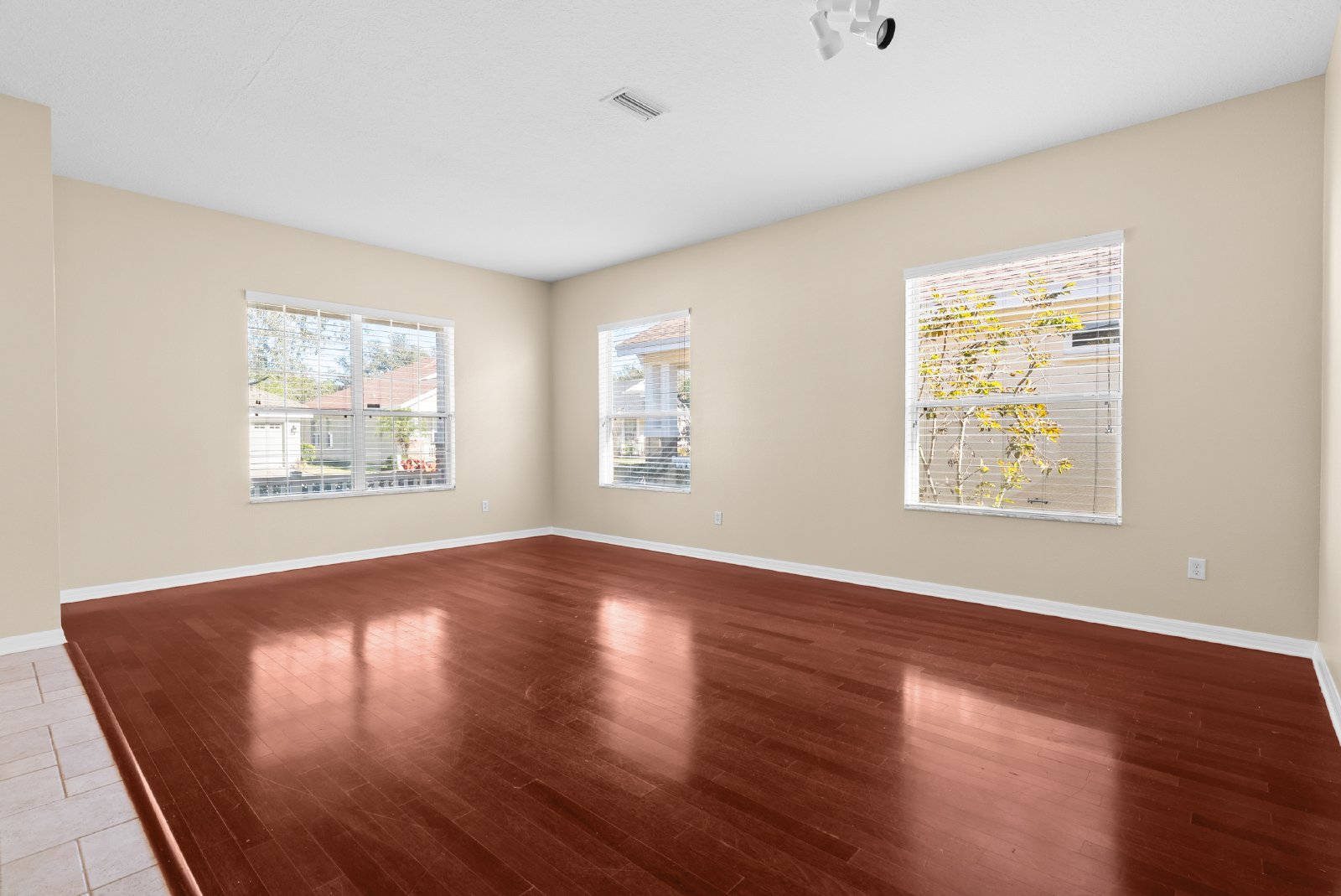 4 Bedroom 2 Bath Home In Lutz property image