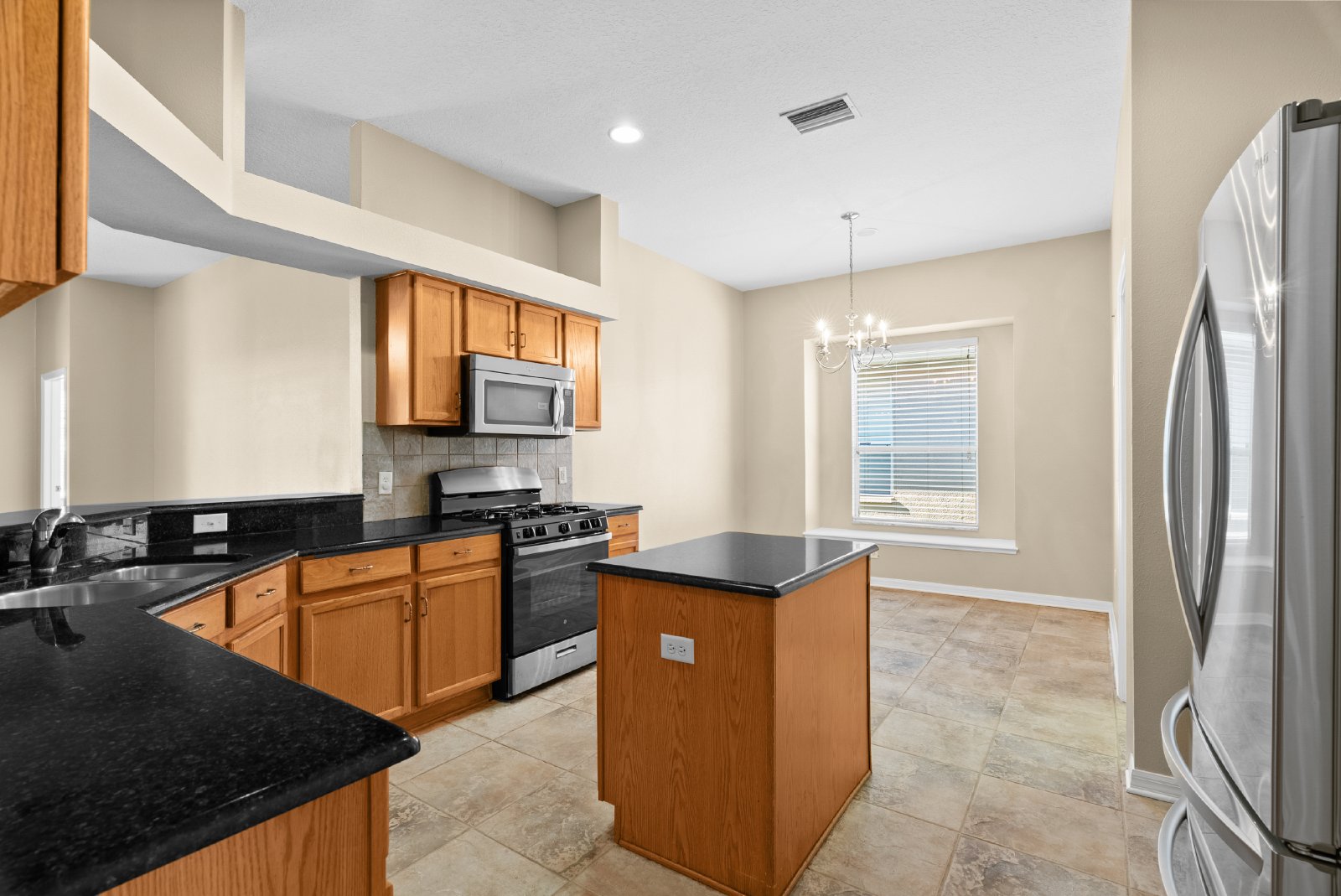 4 Bedroom 2 Bath Home In Lutz property image