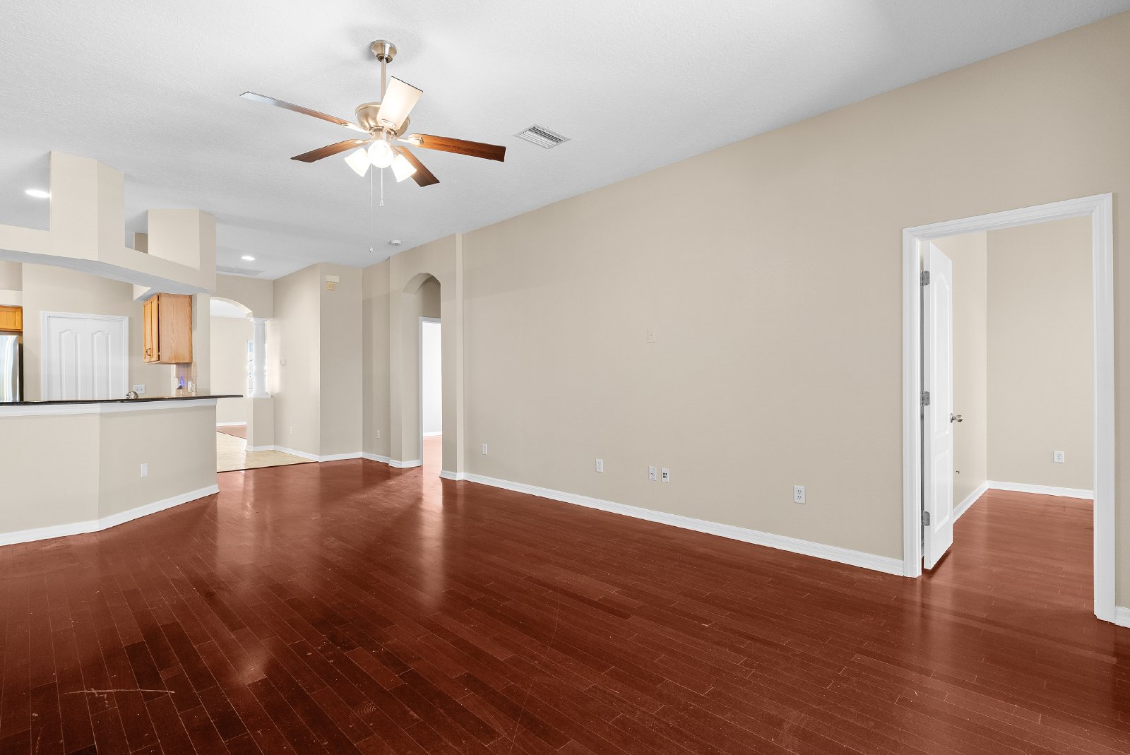 4 Bedroom 2 Bath Home In Lutz property image