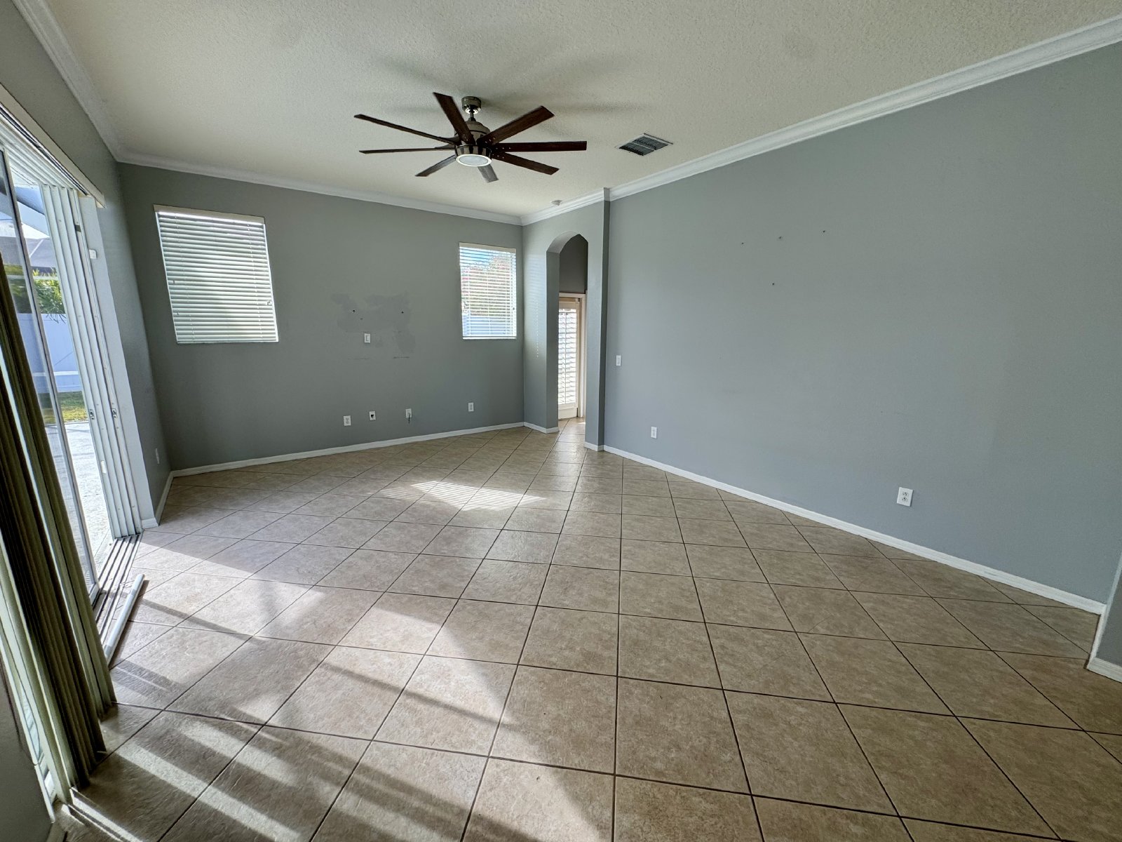 Fully Fenced 4Br/3Ba Pool Home For Rent Located In Valencia Gardens property image