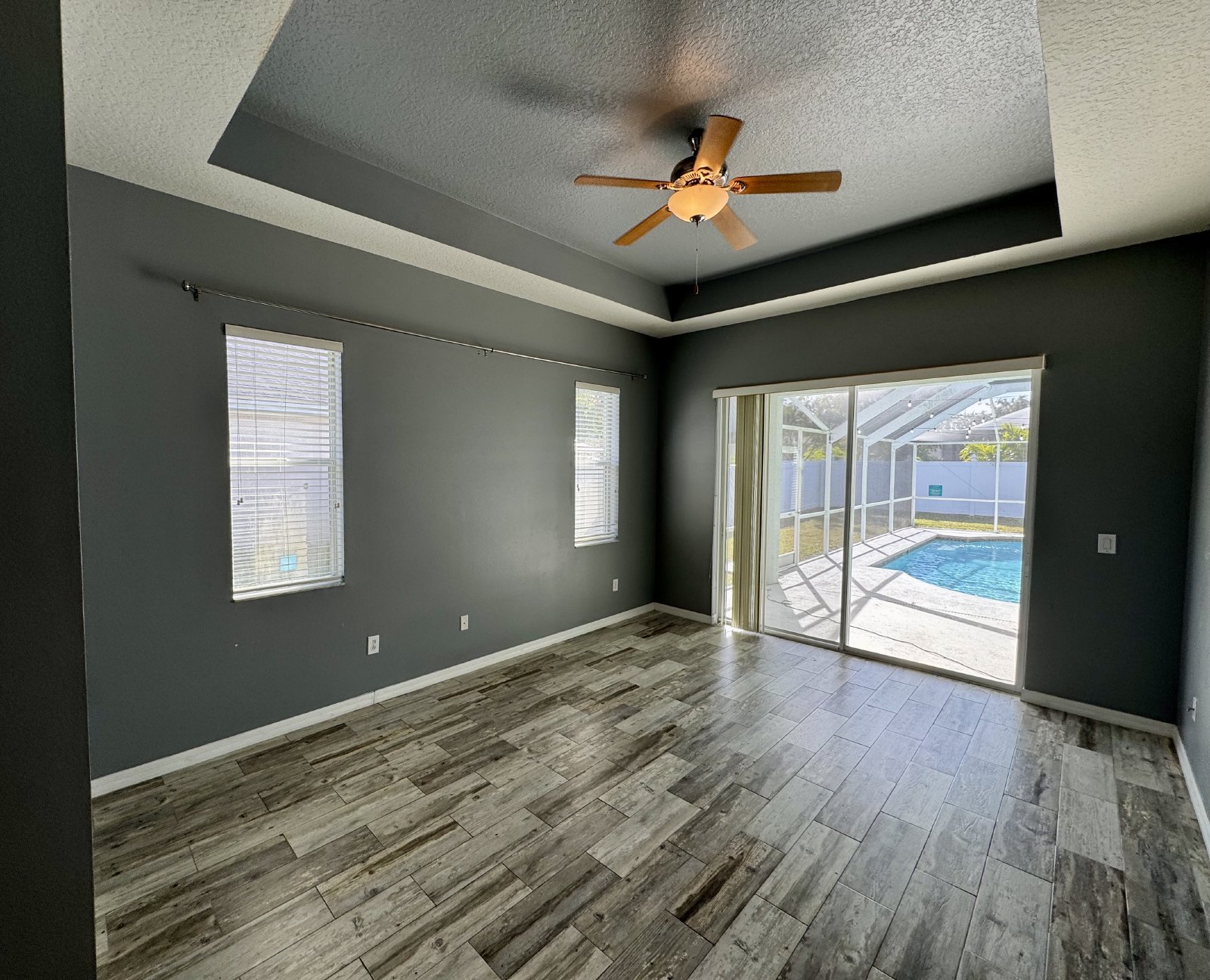 Fully Fenced 4Br/3Ba Pool Home For Rent Located In Valencia Gardens property image