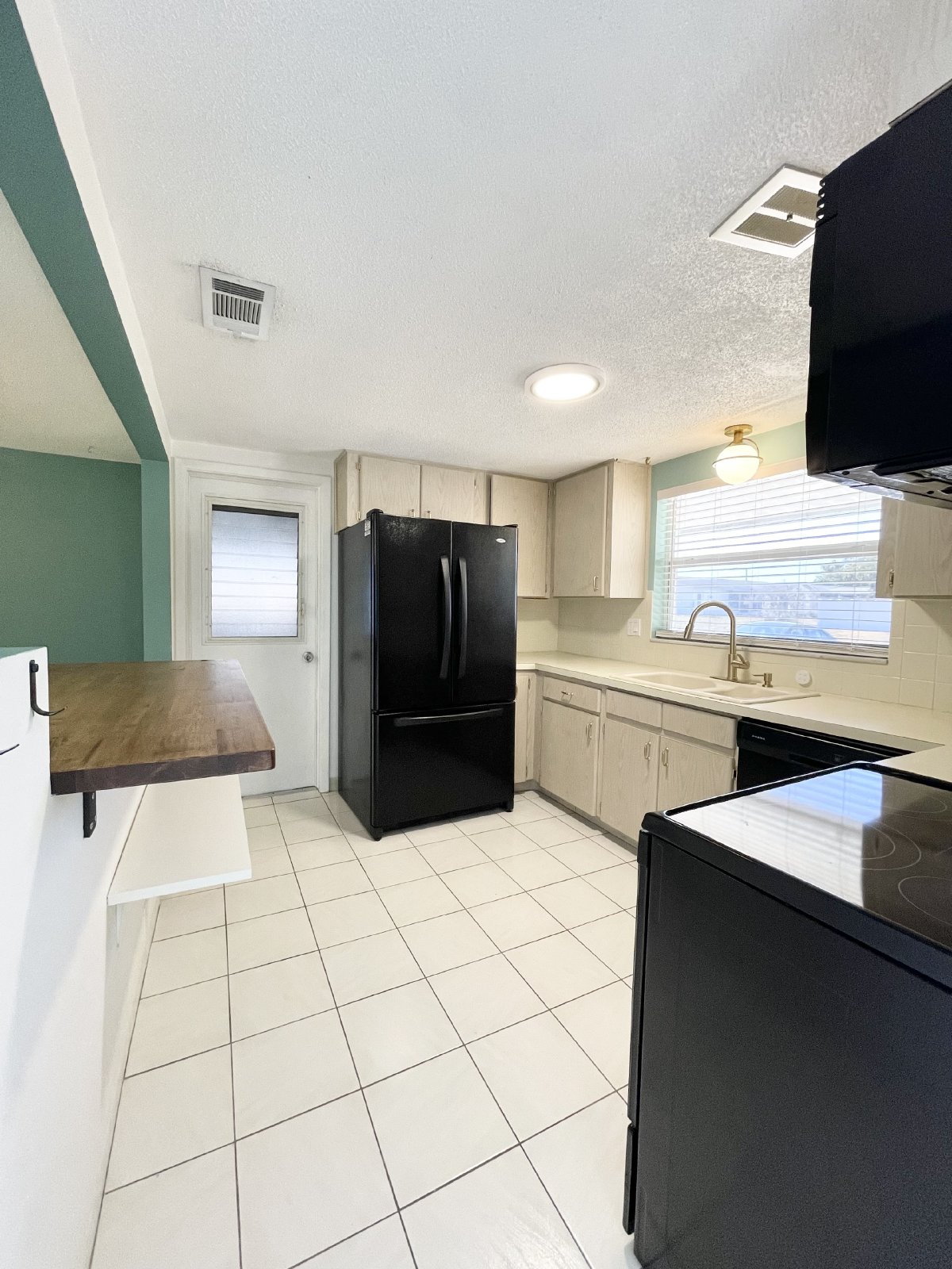 Charming Home in Jasmine Lakes property image