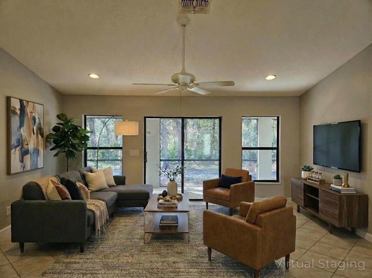 5 Bedrooms + Office / 3 Bathrooms / HUGE Lanai property image