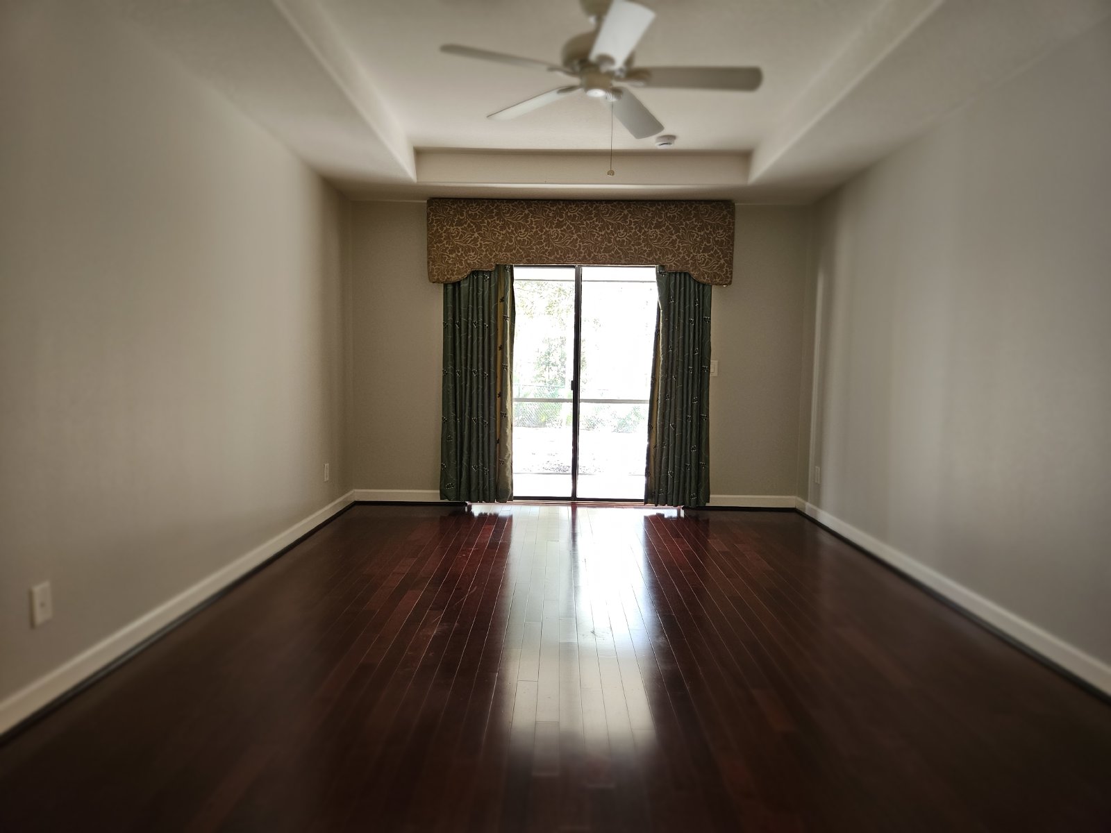 5 Bedrooms + Office / 3 Bathrooms / HUGE Lanai property image