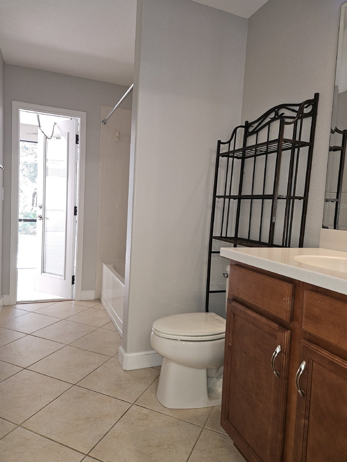 5 Bedrooms + Office / 3 Bathrooms / HUGE Lanai property image