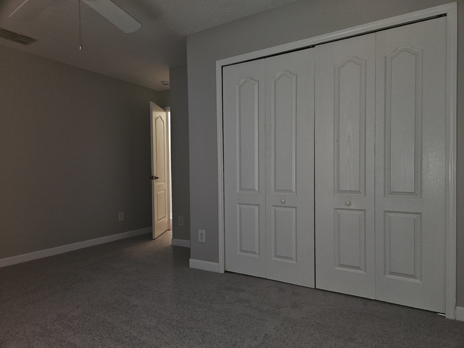 5 Bedrooms + Office / 3 Bathrooms / HUGE Lanai property image