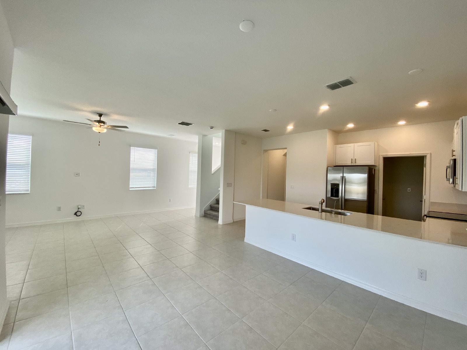 NEWER CONSTRUCTION!!!! END UNIT 3 Bed 2.5 Bath 2 Car Garage Townhouse property image