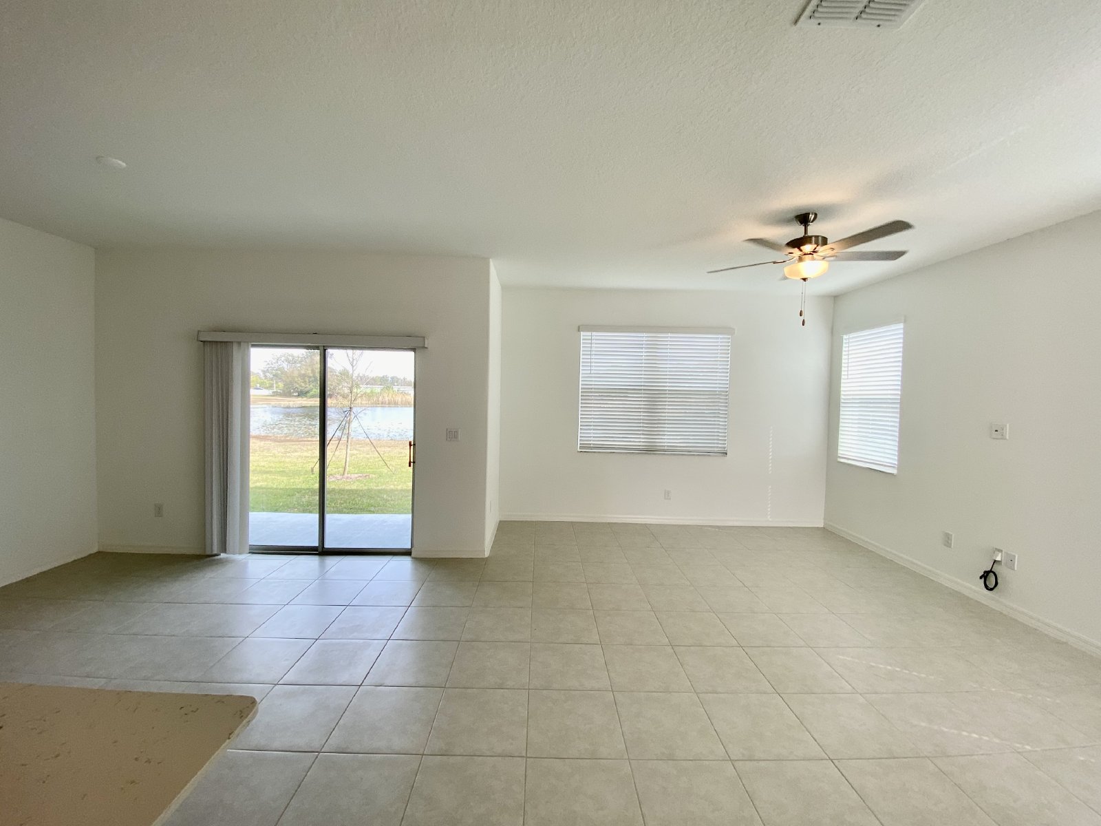 NEWER CONSTRUCTION!!!! END UNIT 3 Bed 2.5 Bath 2 Car Garage Townhouse property image