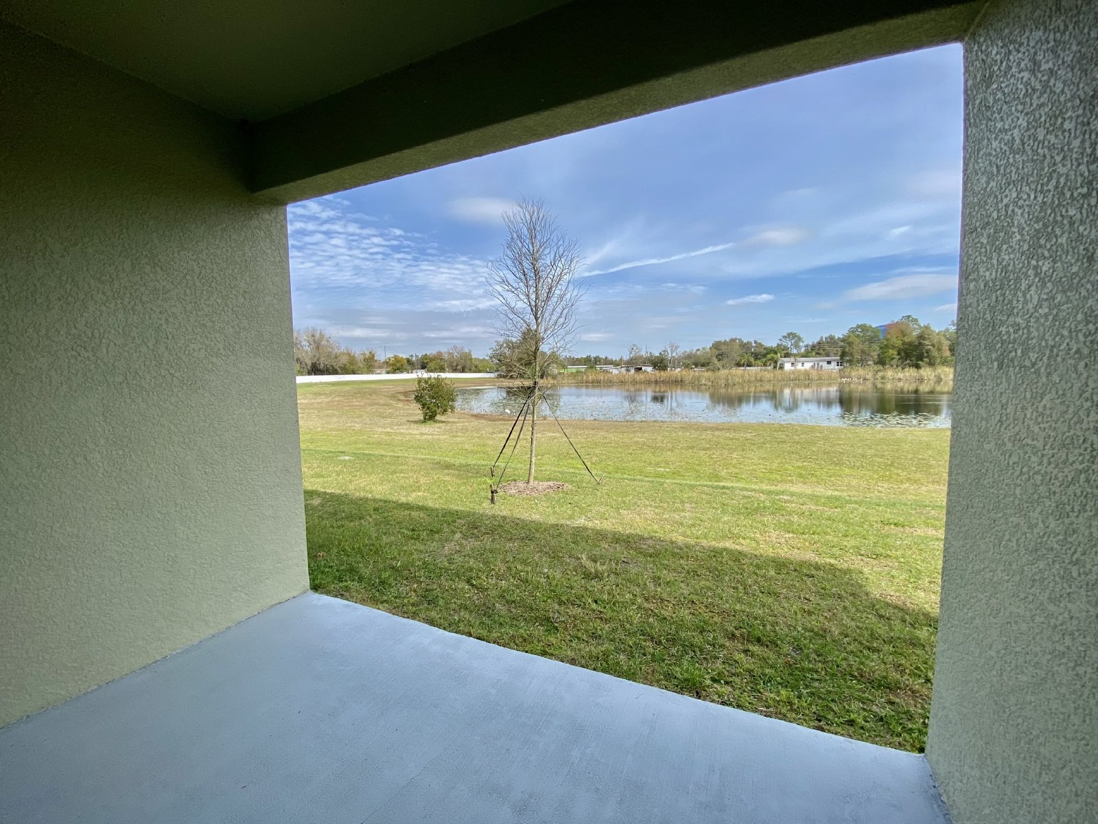 NEWER CONSTRUCTION!!!! END UNIT 3 Bed 2.5 Bath 2 Car Garage Townhouse property image