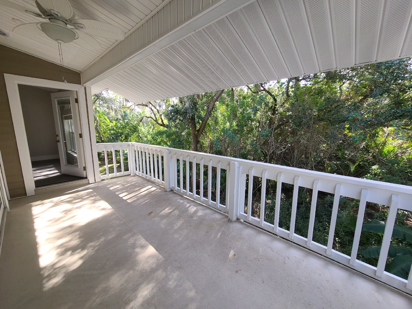 Beautifully Remodeled 2/2/2 Townhome property image