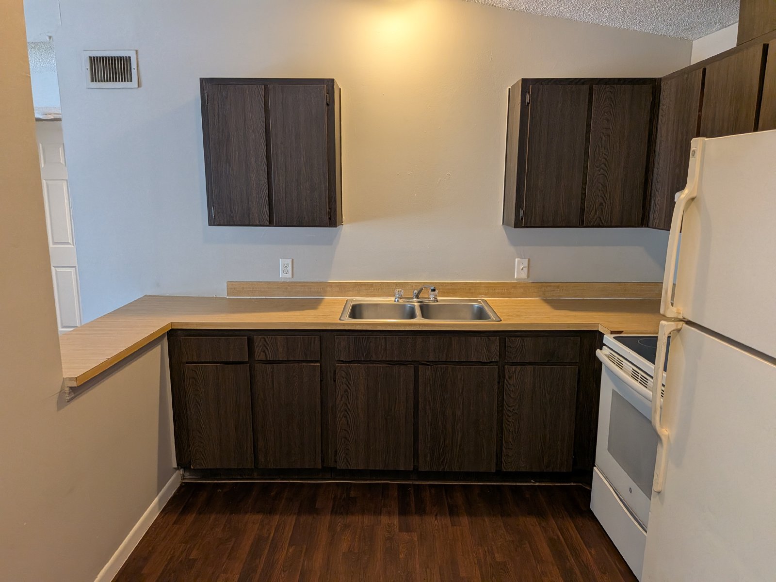 Upstairs 2/1 in Brooksville property image