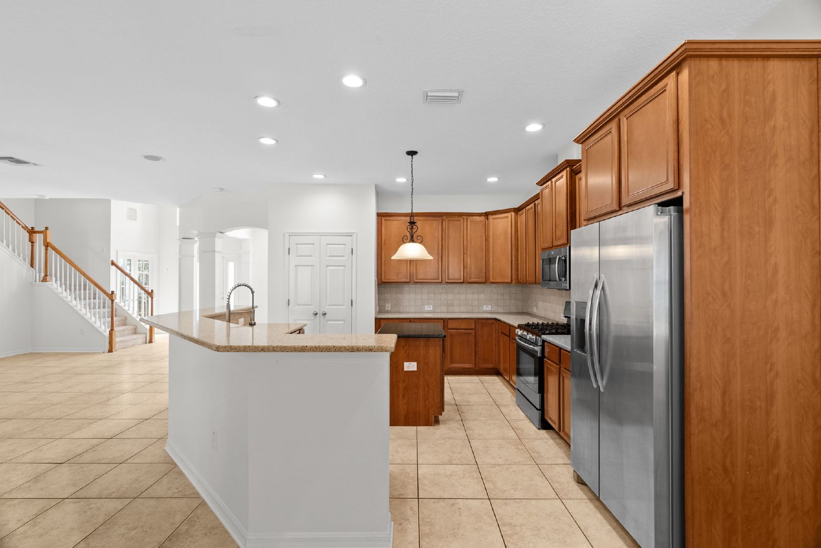 4 Bedroom 3 1/2 Bath 3 Car Garage Home In Buckingham At Tampa Palms property image