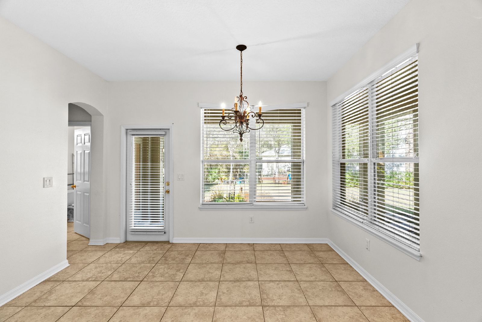 4 Bedroom 3 1/2 Bath 3 Car Garage Home In Buckingham At Tampa Palms property image