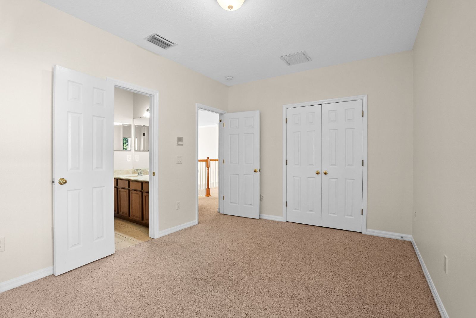 4 Bedroom 3 1/2 Bath 3 Car Garage Home In Buckingham At Tampa Palms property image