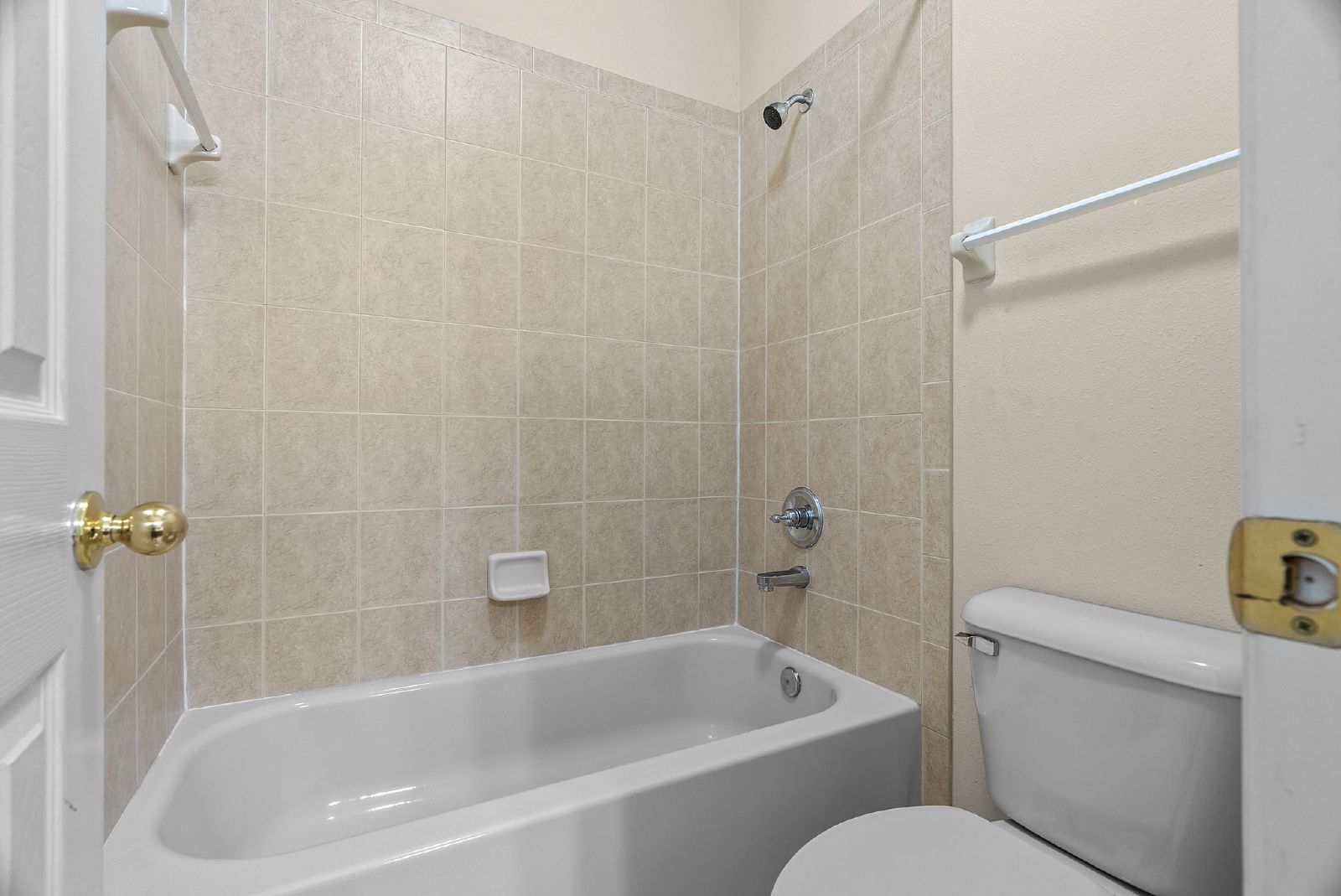 4 Bedroom 3 1/2 Bath 3 Car Garage Home In Buckingham At Tampa Palms property image