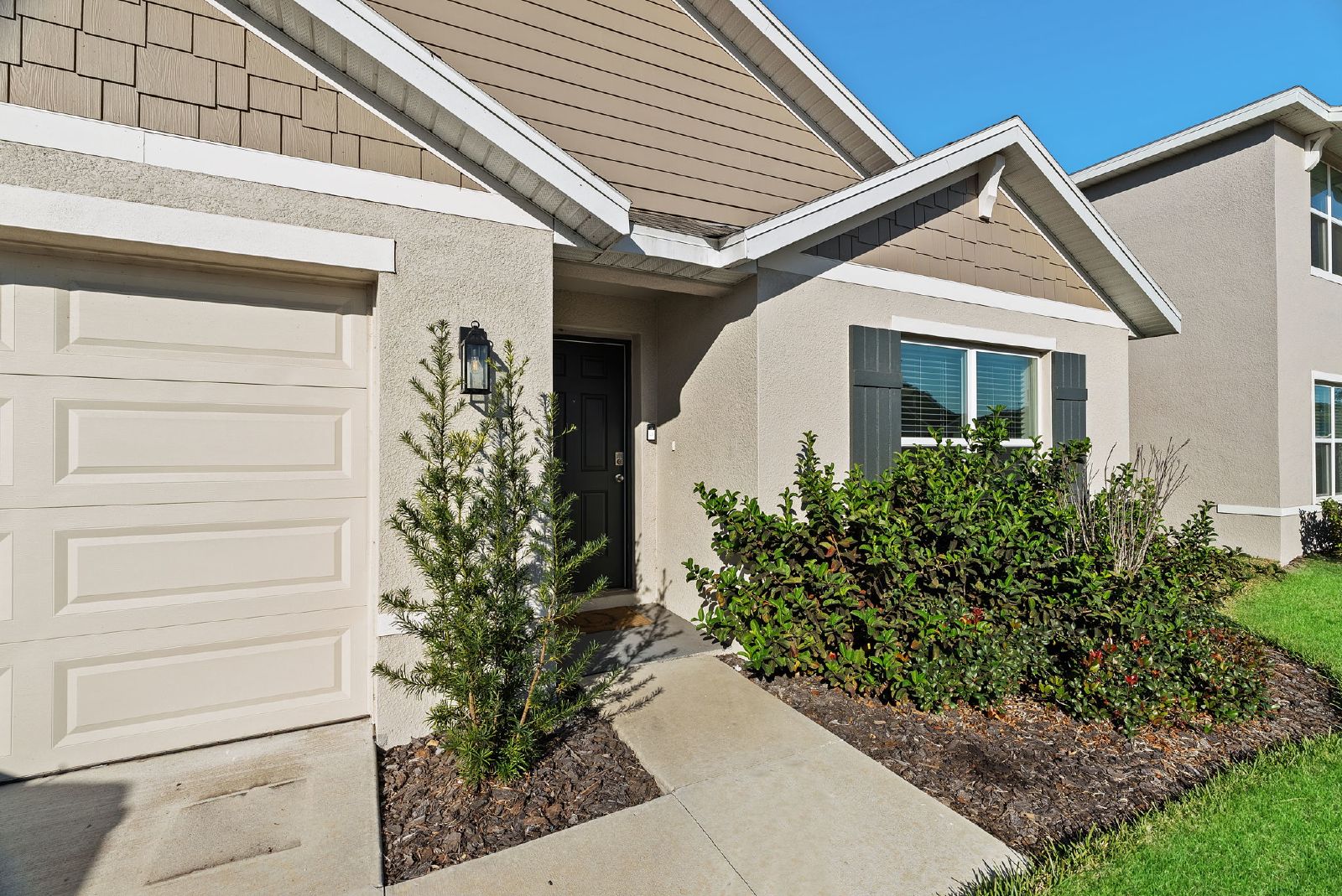 First Time Rental 4 Bed 2 Bath Fenced In Yard property image