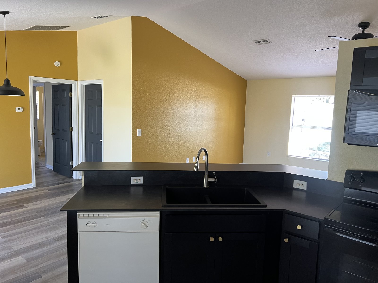 Beautifully Remodeled 3/2 In Spring Hill property image