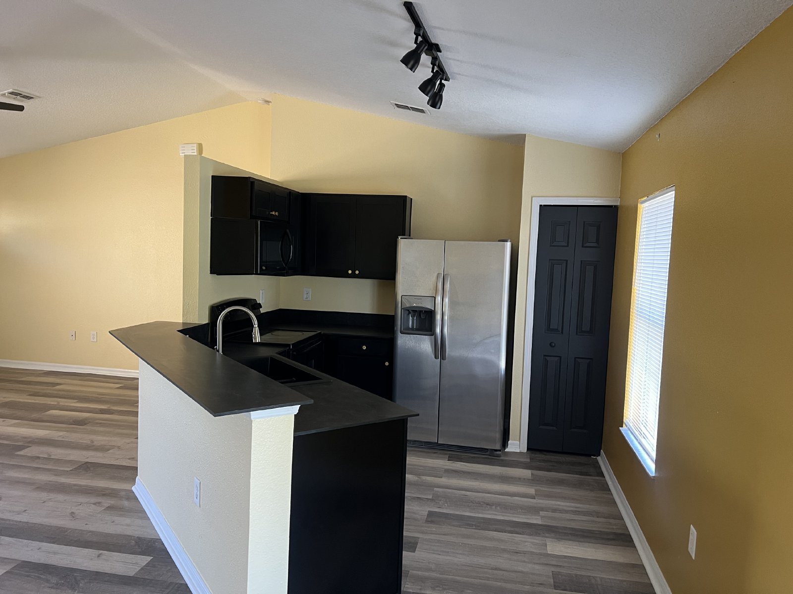 Beautifully Remodeled 3/2 In Spring Hill property image