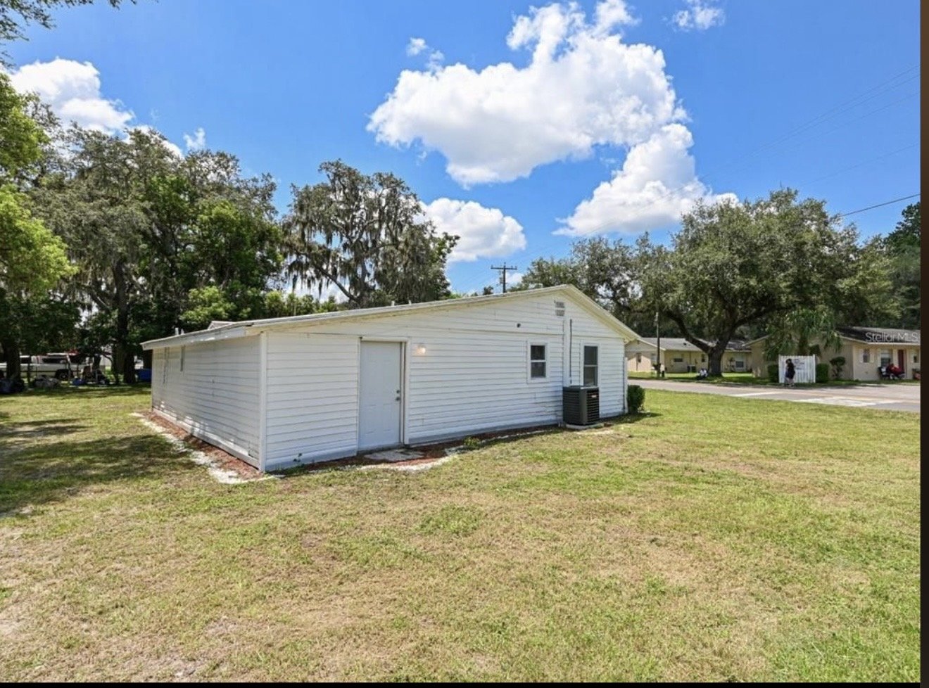 Renovated Efficiency For RENT AVAILABLE NOW!!! property image