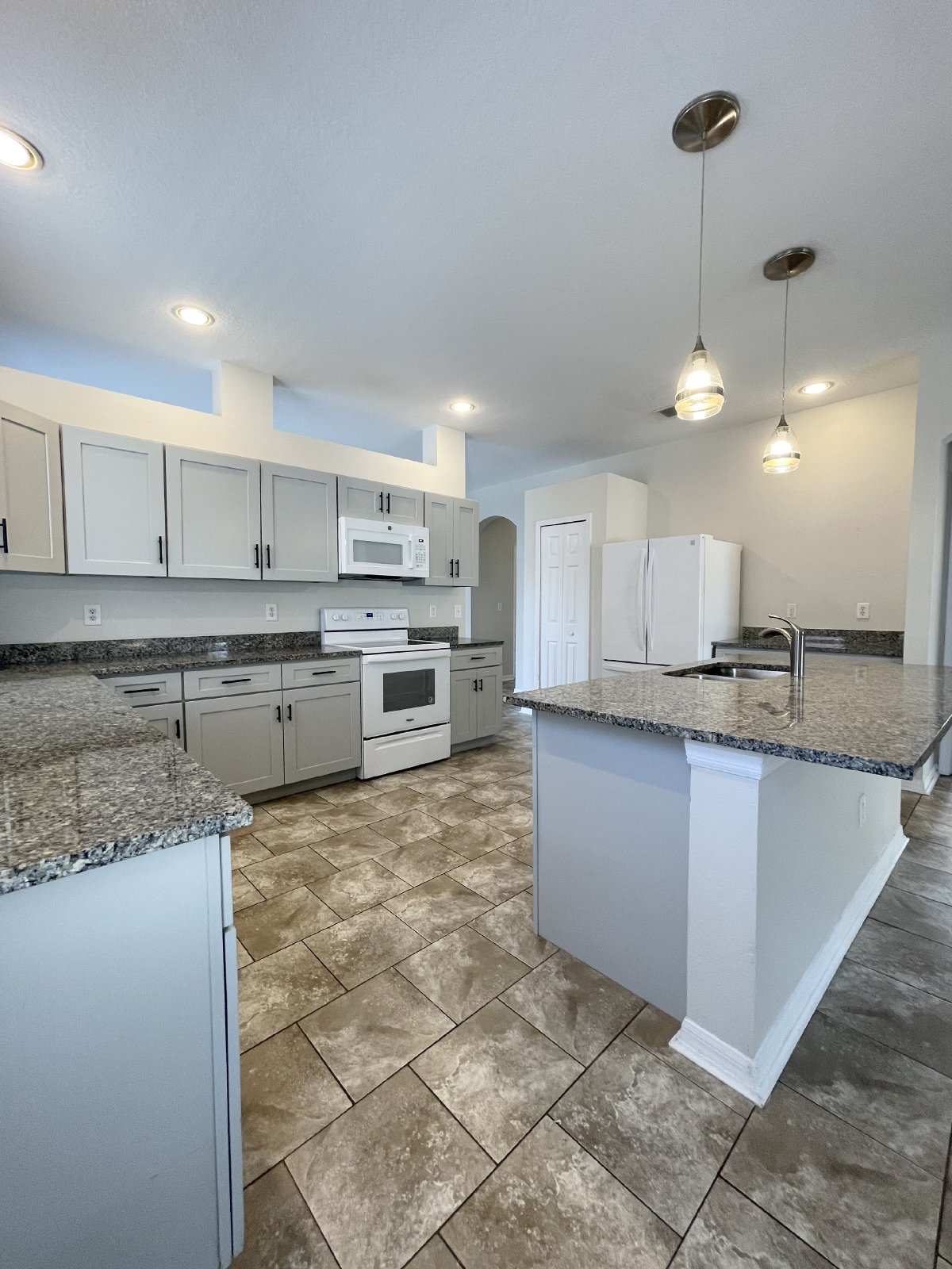 Move-In Ready 4 Bed, 2 Bath Home In Land O Lakes property image