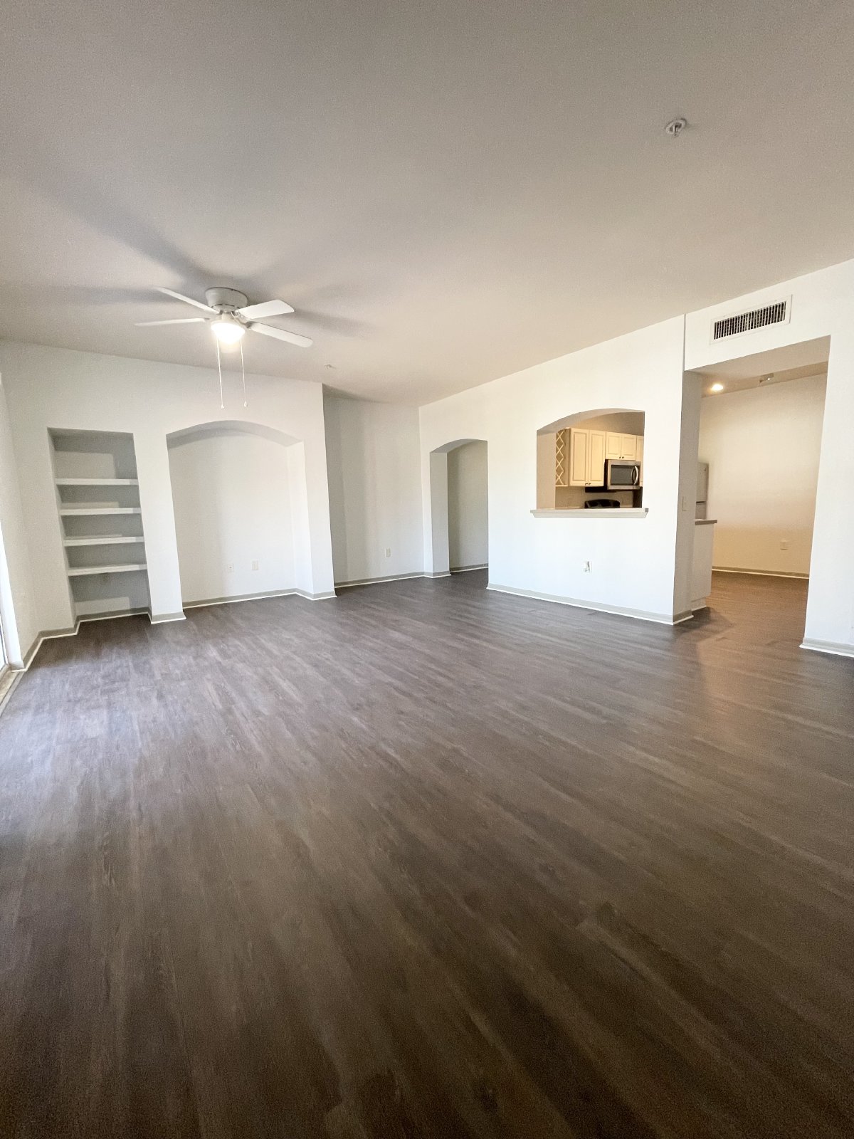 Spacious 2 Bed, 2 Bath Apartment In Gated Carrollwood Community property image