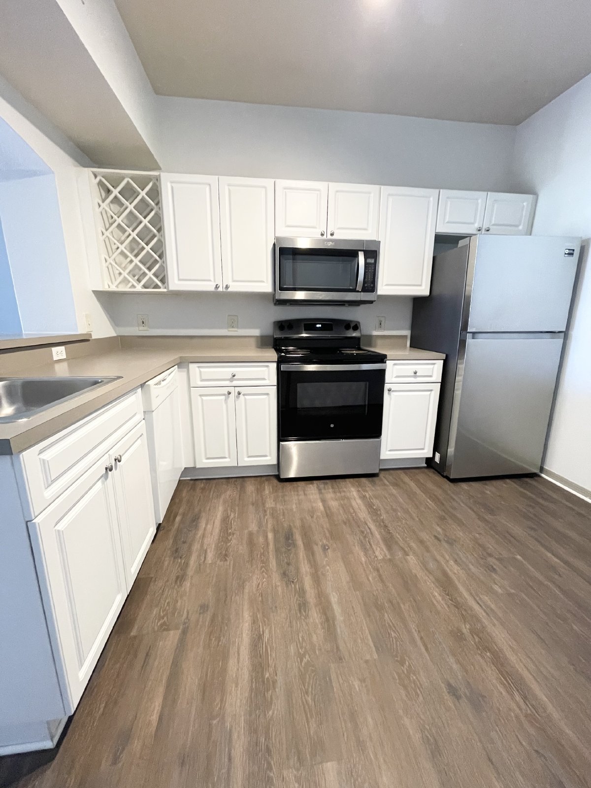 Spacious 2 Bed, 2 Bath Apartment In Gated Carrollwood Community property image