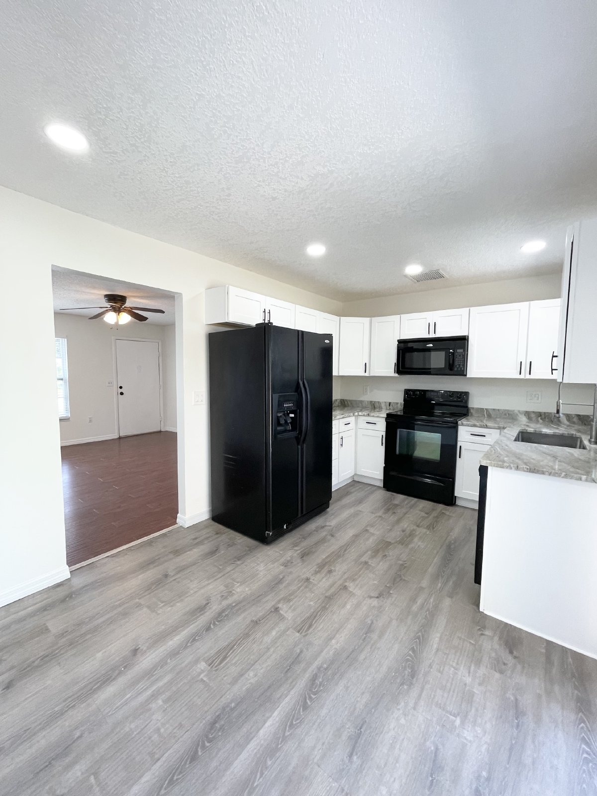 3 Bed, 2 Bath Home In New Port Richey property image