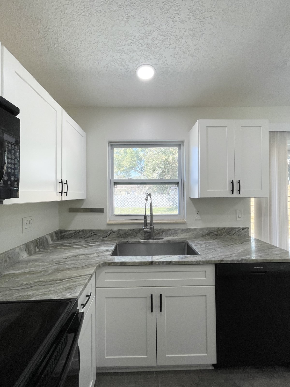 3 Bed, 2 Bath Home In New Port Richey property image