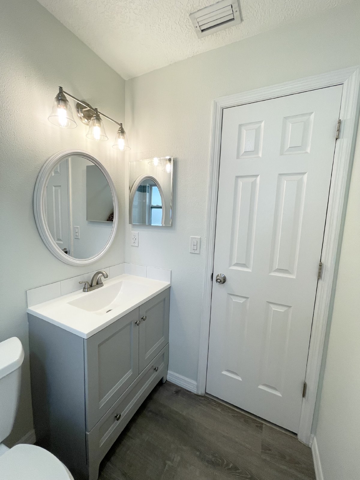 3 Bed, 2 Bath Home In New Port Richey property image