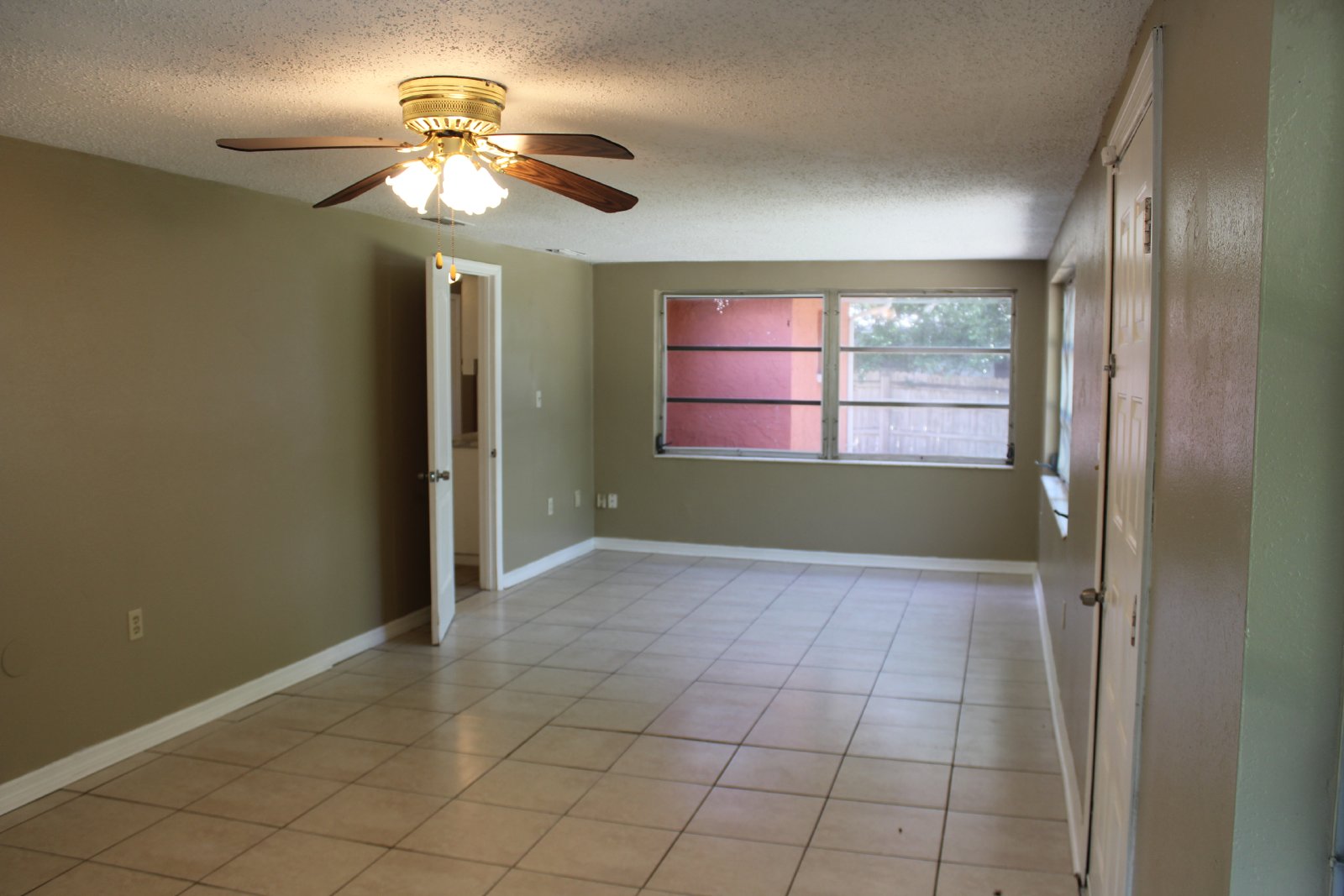 Adorable 2/1.5 In Spring Hill property image