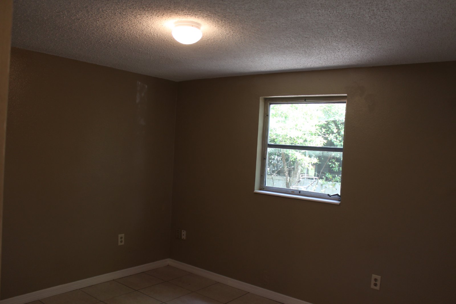 Adorable 2/1.5 In Spring Hill property image