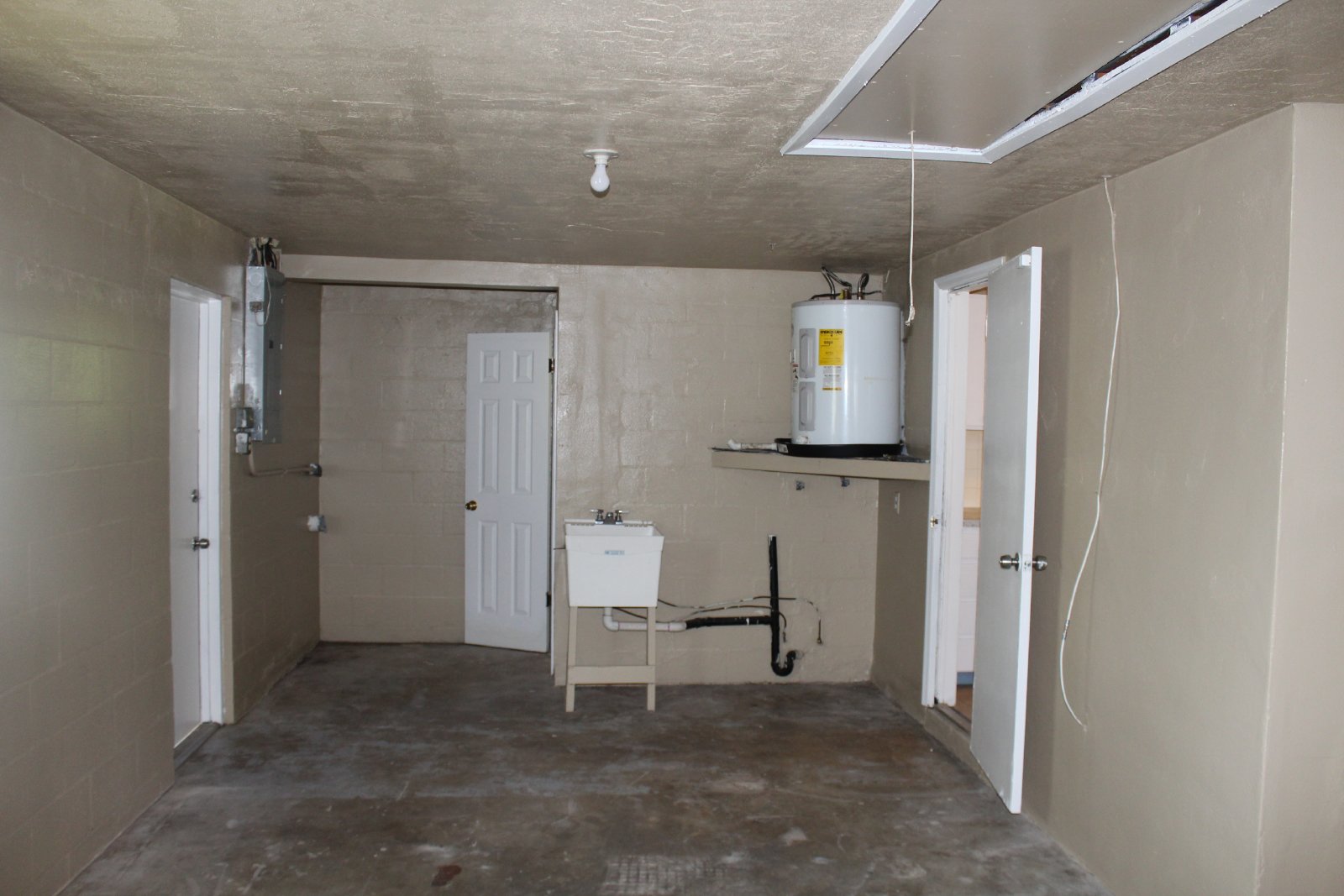 Adorable 2/1.5 In Spring Hill property image